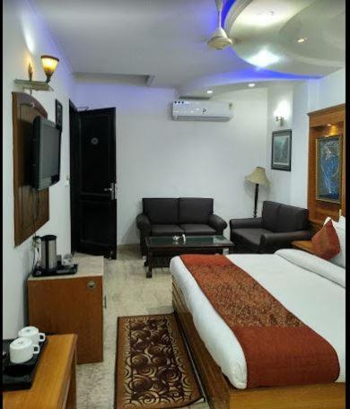 Tjs Royal Hotel เดลี ภายนอก รูปภาพ