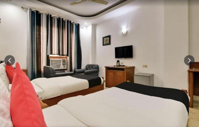 Tjs Royal Hotel เดลี ภายนอก รูปภาพ